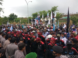 Buruh Minta THR 100%, Kalau Dicicil Bakal Demo!