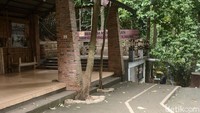 Menanggapi Surat Keputusan Gubernur terkait kawasan Condet menjadi destinasi wisata seyogyanya melibatkan banyak pihak sehingga kawasan sungai Ciliwung Condet menjadi wisata pendidikan percontohan untuk warga.  
