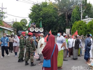 Usai Sampaikan 7 Tuntutan, Massa Ormas Islam Pendemo Macron Bubarkan Diri