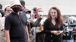Dikabarkan Putus, Ayu Ting Ting Keep Smile!