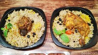Oiya sebagai pelengkap makan, ada berbagai pilihan saus khas racikan Chef Hinam yang siap menambah kelezatan bersantap. Saus ini dibuat dengan bahan berkualitas dan punya rasa khas. Foto: detikFood/Devi S. Lestari