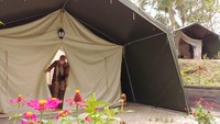 Jika pengunjung ingin masak di alam terbuka, pihak pengelola juga menyediakan fasilitas khusus. Sehingga, sensasi bermalam di alam terbuka semakin terasa. Saat ini Tebing Lingga mulai kembali dibuka dengan menerapkan protokol kesehatan. (Adhar Muttaqin/detikcom)