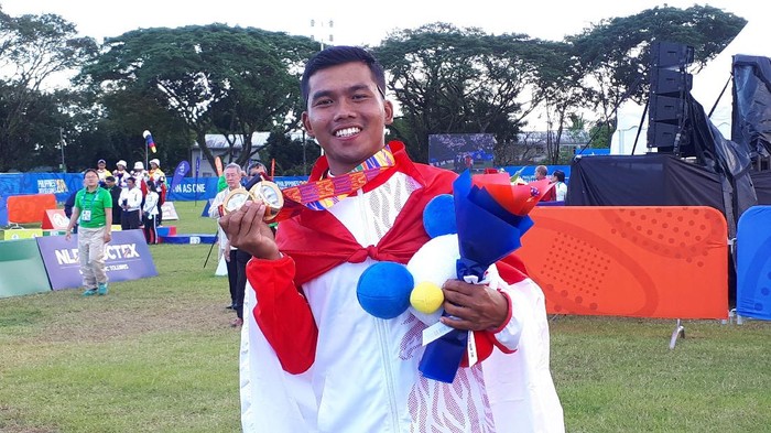 Atlet panahan, Hendra Purnama.