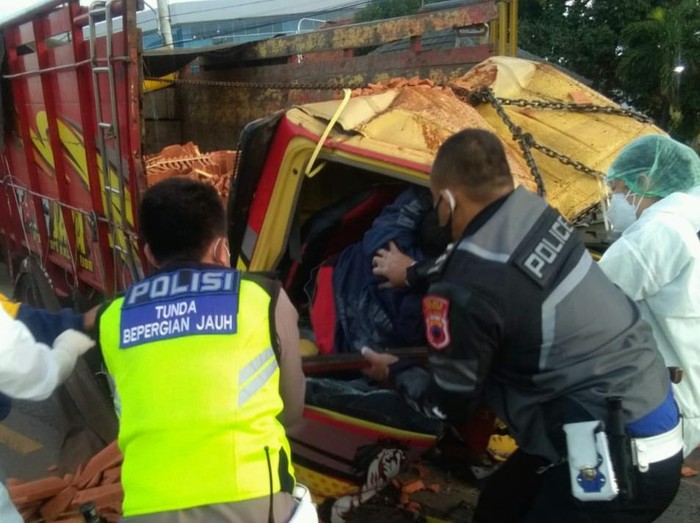 Kecelakaan truk di Kabupaten Semarang, Selasa (3/11/2020).