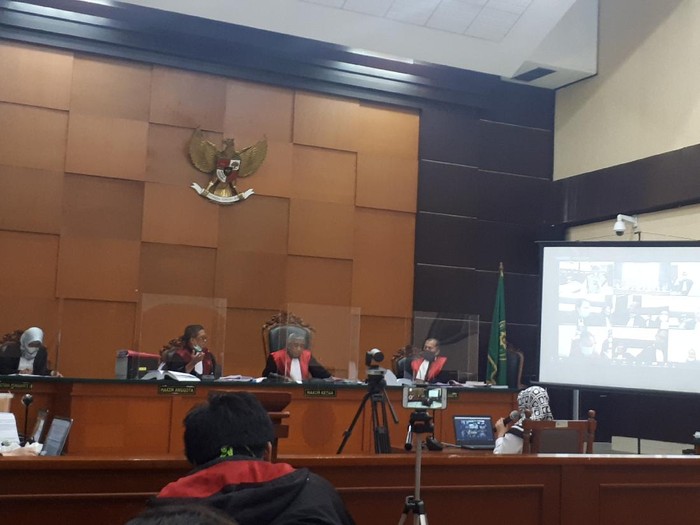 Kesaksian Eti Wahyuni, sekretaris Brigjen Prasetijo Utomo di sidang kasus surat jalan palsu Djoko Tjandra