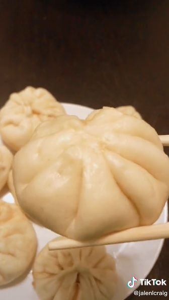 Wanita di TikTok Bikin Makanan yang Ada di Film Animasi