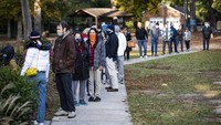 Laporan AFP menyebut bahwa tempat pemungutan suara baru akan dibuka pukul 06.00 waktu AS untuk sejumlah wilayah di pantai timur AS, seperti New York, New Jersey, Virginia, Connecticut dan Maine.