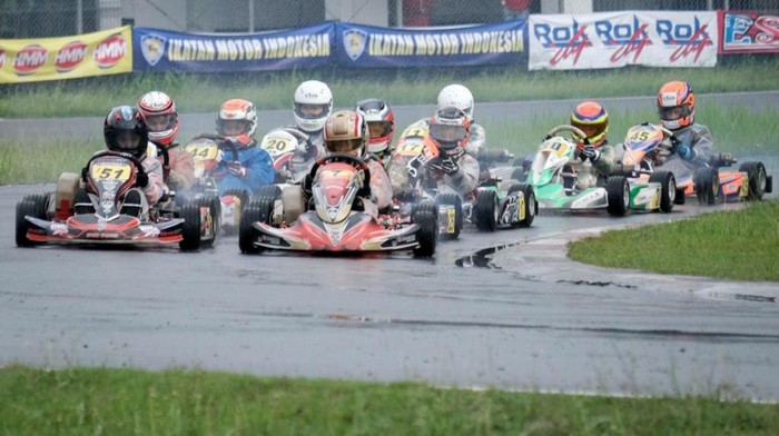 Usai bersinar di Latihan bersama putaran 5 Eshark Rok Cup Indonesia, pembalap Qarrar Firhand Ali sabet gelar juara nasional.