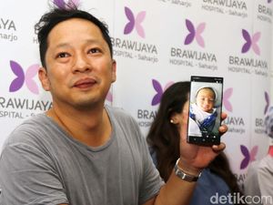 Ini Wajah Putra Kedua Ringgo Agus Rahman