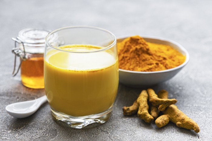 Seduh Kopi Bersama Kunyit Agar Jadi Minuman Tinggi Antioksidan