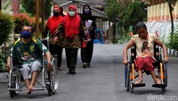 Hal tersebut dilakukan untuk kelenturan dan kekuatan kepada penyandang disabilitas.