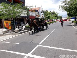 PKL Ngeluh Kantong Kempis Imbas Bebas Kendaraan di Malioboro