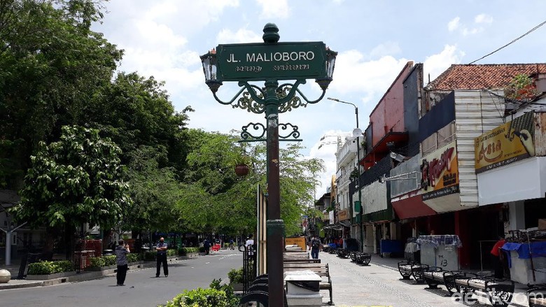 Suasana Malioboro yang mulai hari ini melakukan uji coba bebas kendaraan bermotor, Selasa (3/11/2020). Suasana Malioboro yang mulai hari ini melakukan uji coba bebas kendaraan bermotor, Selasa (3/11/2020).