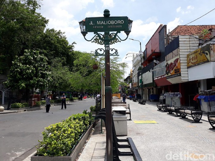 Suasana Malioboro yang mulai hari ini melakukan uji coba bebas kendaraan bermotor, Selasa (3/11/2020).