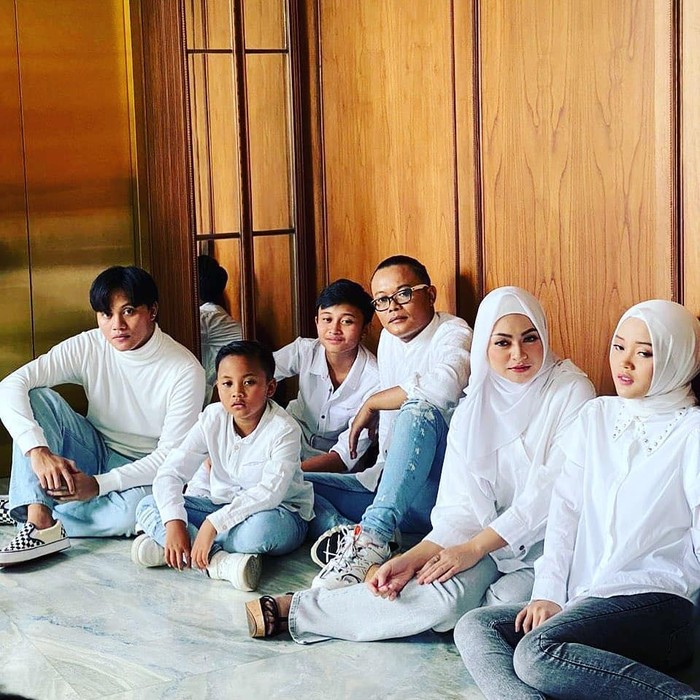 Sule dan Nathalie Holscher foto pre-wedding Sule dan Nathalie Holscher foto pre-wedding