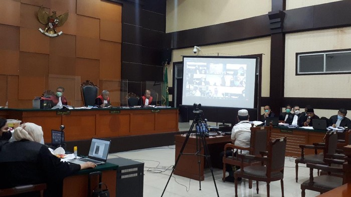 Kompol Dody Jaya selaku Kaur TU Ro Korwas PPNS Bareskrim Polri jadi saksi sidang surat jalan palsu Djoko Tjandra, di PN Jaktim, Selasa (3/11/2020).