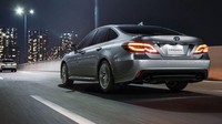 Kini, Toyota Crown mendapatkan fitur Dynamic Radar Cruise Control, sistem deteksi pejalan kaki dan pesepeda yang telah disempurnakan, serta emergency steering avoidance. Foto: Dok. Toyota