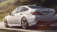 Memang tak banyak ubahan pada Toyota Crown di Jepang. Tampilan eksteriornya pun sekilas masih sama seperti Toyota Crown yang melakoni debut pada 2018 lalu. Foto: Dok. Toyota