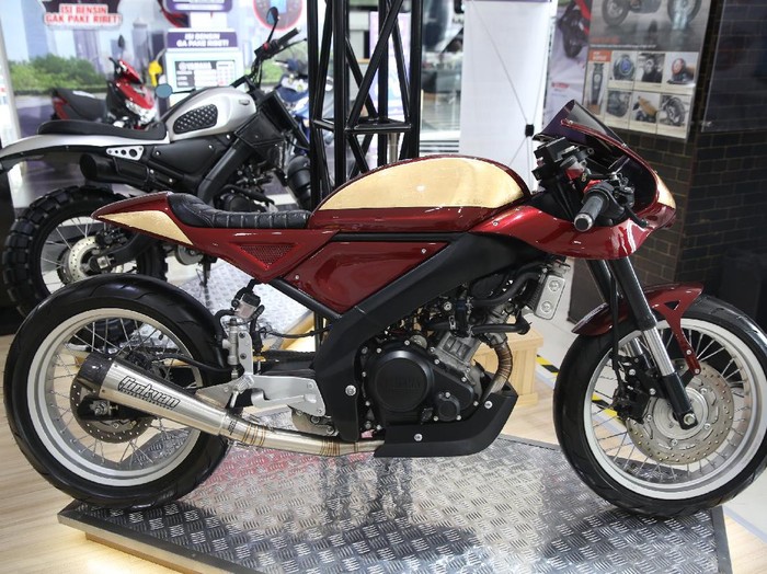 Yamaha XSR155 modifikasi Studio Motor dengan konsep Cafe Racer