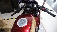 Kokpit XSR155 bergaya cafe racer ala Studio Motor Foto: Agung Pambudi