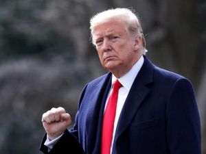 Berbagai Medsos Senggol Aksi Trump Klaim Kemenangan