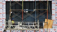 Komite Penanganan COVID-19 dan Pemulihan Ekonomi Nasional (KPC PEN) mengumumkan pemerintah sudah menyalurkan bantuan subsidi upah alias BLT gaji.