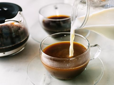 Cara meracik mochaccino.