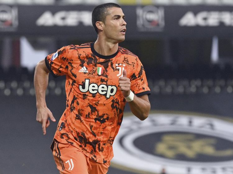 Cristiano Ronaldo dan Para Si Tua-tua Keladi