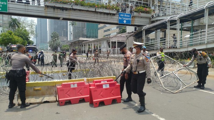 Demo di Kedubes Prancis selesai