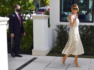Pilpres AS 2020, Gaya Mewah Melania Trump Tanpa Masker Jadi Sorotan