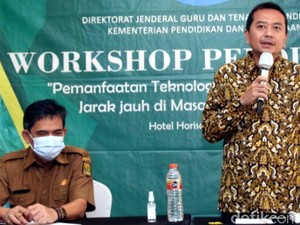 KBM Tatap Muka Pertengahan 2021, Komisi X: Gunakan Kurikulum Adaptasi