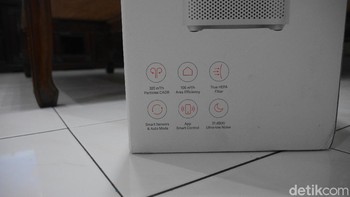 Dalam boks juga dijelaskan sejumlah fitur dari perangkat ini. Foto: detikINET/Anggoro Suryo Jati