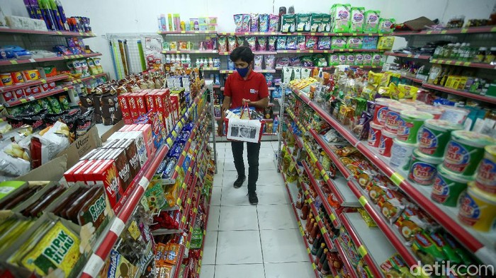 Sebuah minimarket di Jakarta menarik produk buatan prancis dari daftar jual. Hal itu dilakukan sebagai buntut kekecewaan atas pernyataan Presiden Prancis.