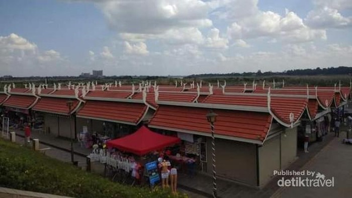 Pasar tradisional Laos