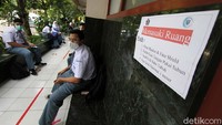 Pembelajaran tatap muka hanya diikuti oleh 51 pelajar yang dibagi dalam dua sesi.
