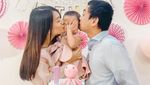 Bahagianya Raditya Dika Saat Makan Bareng Istri dan Keluarga