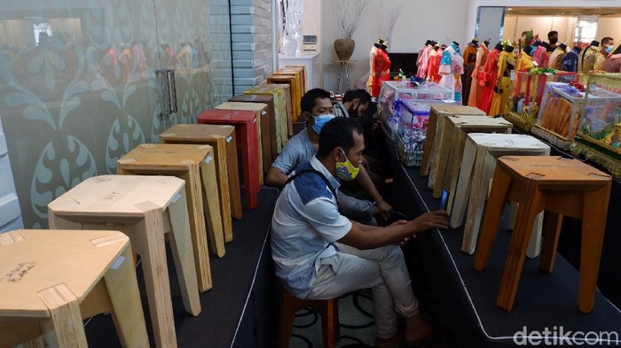 Sejumlah karya seni anak berkebutuhan khusus dipajang pada ajang LKSN.