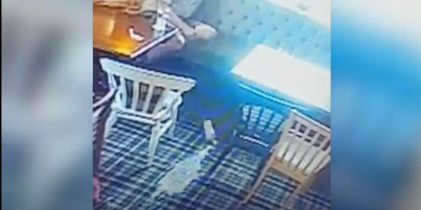 Seram! Hantu Ini Tertangkap Kamera Banting Gelas Bir di Restoran