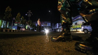 Sinergi TNI-Polri Perangi Pandemi
