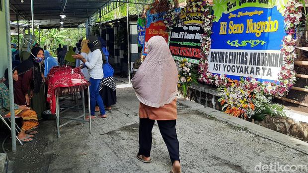 suasana rumah duka ki seno nugroho