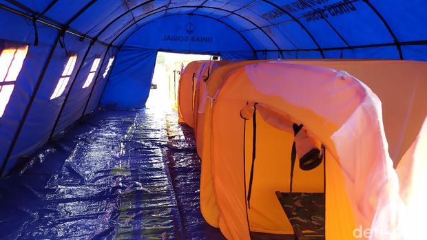 Tenda khusus pengungsian di Jakarta saat pandemi Corona (Arun/detikcom)