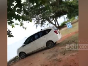 Sepasang Honorer Mesum dalam Mobil di Pantai Bintan Dipanggil Pemda