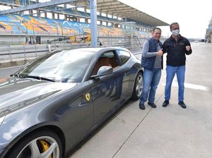 Wuzz! Ketua MPR Uji Coba Sirkuit F1 di Istanbul Park Turki
