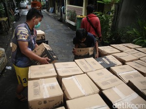 Pemerintah Klaim Bansos Selamatkan 3,43 Juta Orang dari Kemiskinan