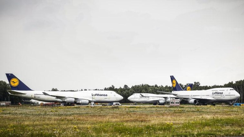 Boeing 747 Lufthansa terdampar