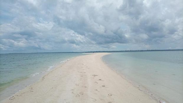 Pesona Pasir  Muncul Bone Labunta Aduhai Indahnya 