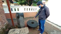Langgar Bubrah di Kudus punya nuansa Hindu yang kental. Selain ukuran, di lokasi Langgar Bubrah terdapat lingga dan yoni yang identik dengan agama Hindu. Langgar Bubrah pun sudah masuk dalam benda cagar budaya sejak tahun 2015. 