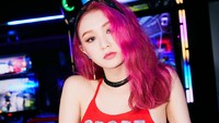 Penampilan Secret Number di comeback ini hadir dalam warna-warna neon yang mencolok. Mereka menampilkan konsep disko dan game arcade. (Foto: dok. Vine Entertainment) 