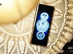 Dear Sultan, Ini HP Layar Lipat Mewah Samsung Harga Rp 43 Juta