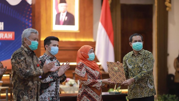gubernur khofifah